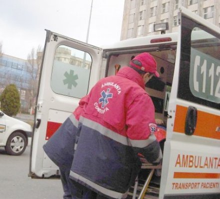 Lovit de autoturism, pe Baba Novac